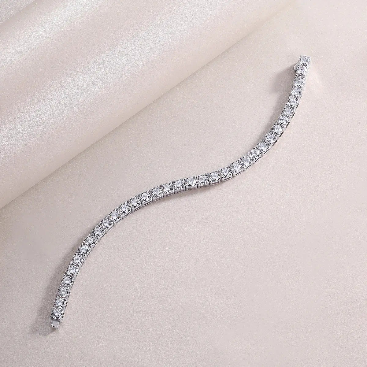 Universal Gravitation – Moissanite Fashion Light Luxury Silver Bracelet, S925 Platinum Plated NP Collection