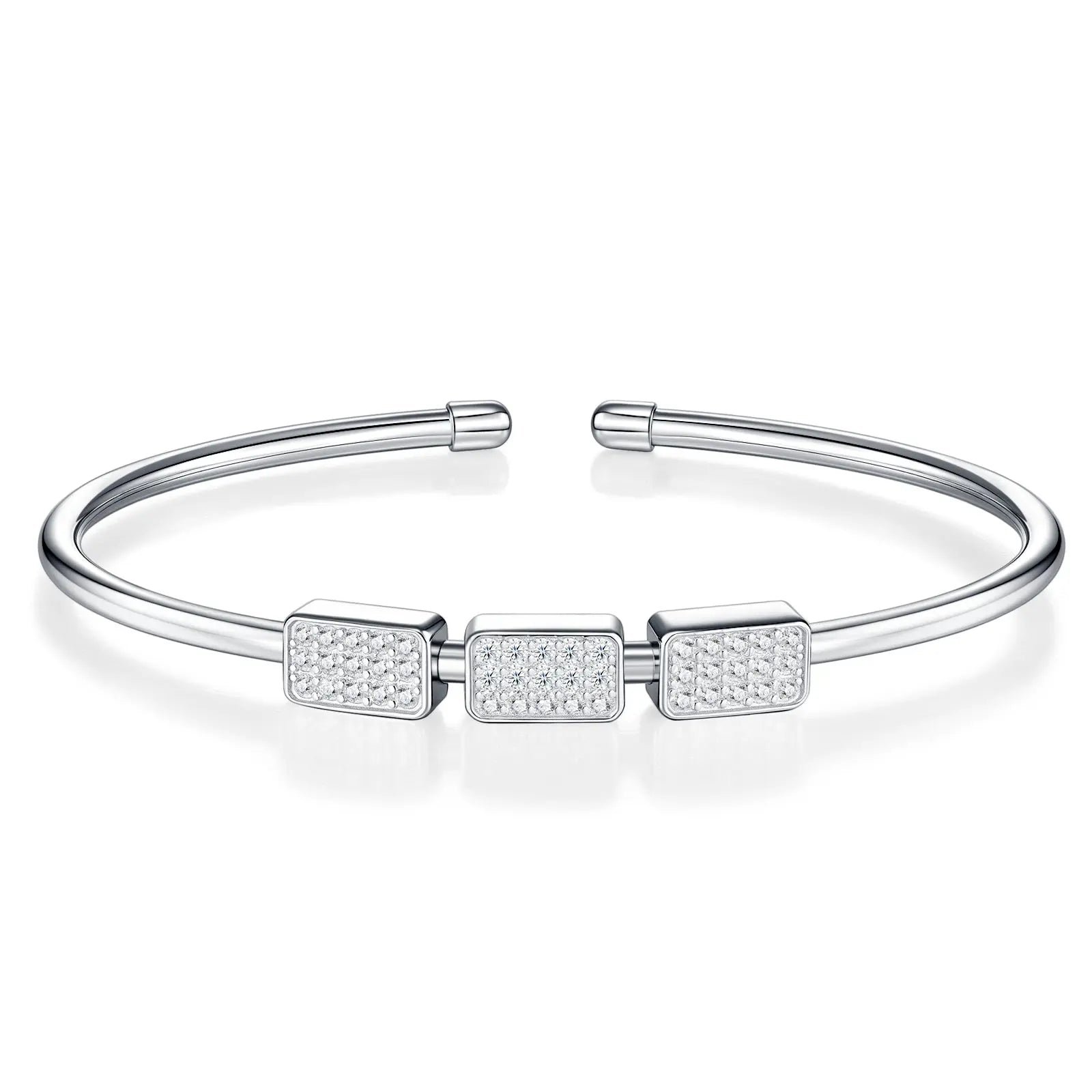 A Luxurious And Fashionable Minimalist Jewelry Bracelet Featuring Top-quality Moissanite, Made Of S925 Silver Electroplated With Platinum. - N&P Colletion