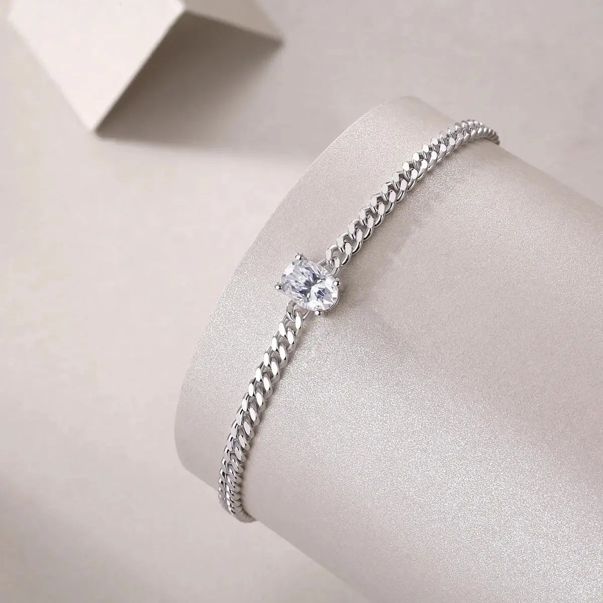 Breakthrough - Set With Top-quality Moissanite, Fashionable And Light Luxury Jewelry Silver Bracelet S925, Silver-plated Platinum NP Collection