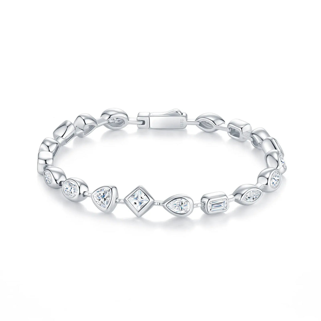 A Luxurious And Fashionable Minimalist Jewelry Bracelet Featuring Top-quality Moissanite, Made Of S925 Silver Electroplated With Platinum. - N&P Colletion