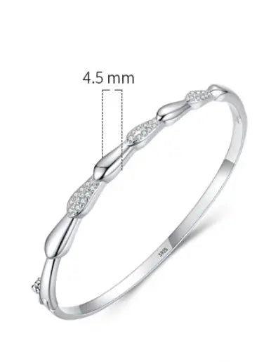 S925 Sterling Silver Bracelet for Women – Elegant and Timeless Jewelry NP Collection