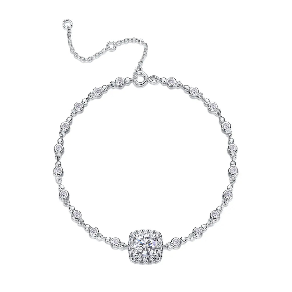 Surrounded By Stars - A Luxurious And Fashionable Light Luxury Jewelry Silver Bracelet And Bracelet Set With Top-quality Moissanite, S925 Silver-plated Platinum NP Collection