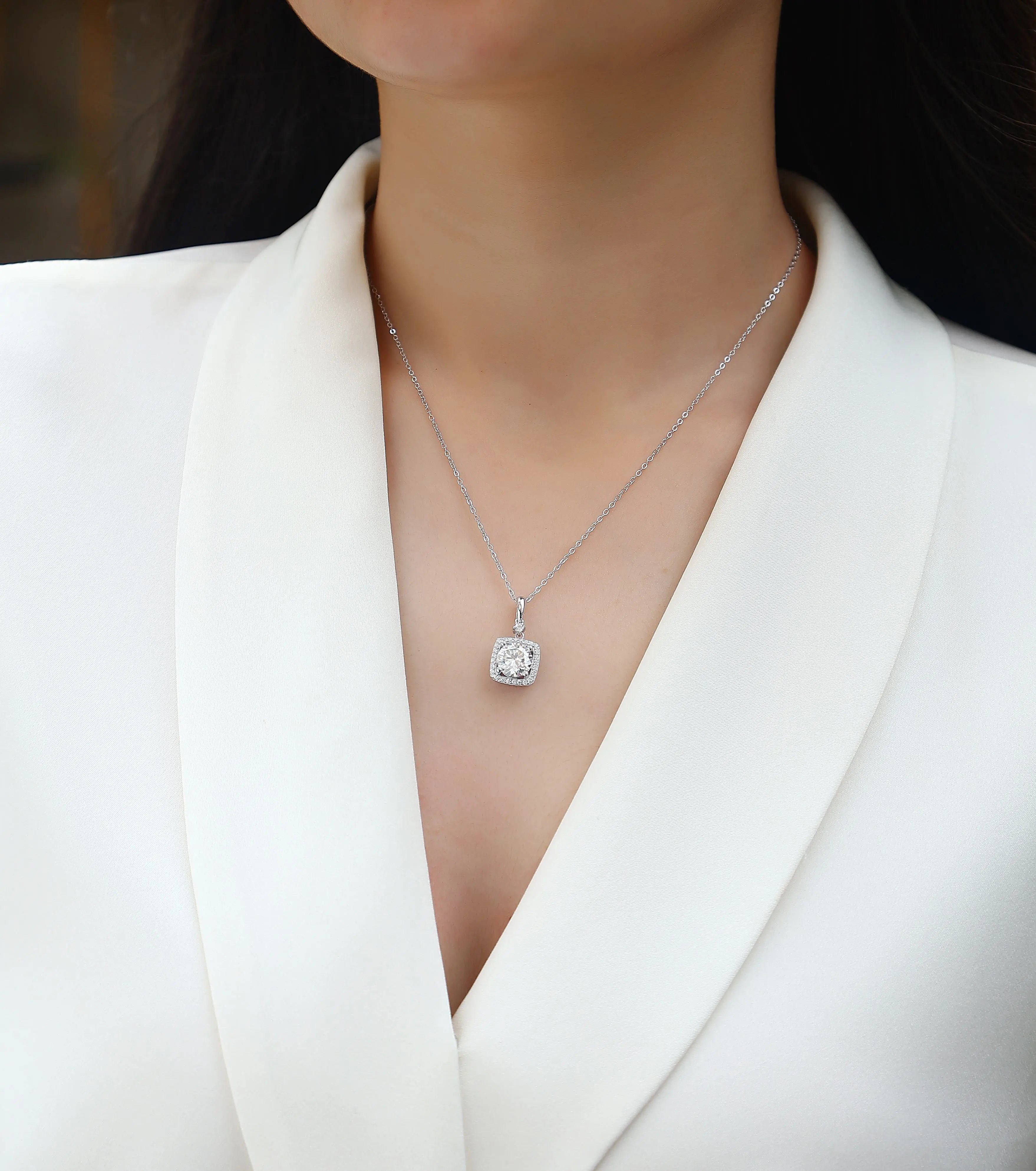1Innocence Diamond Jewelry Piece Set with 2-Carat Moissanite S925 Sterling Silver and Platinum-Plated Pendant
