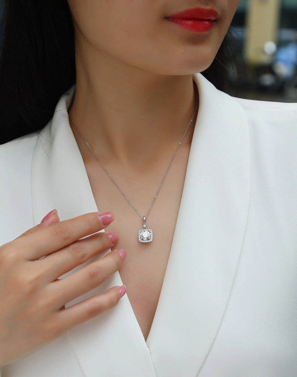 1Innocence Diamond Jewelry Piece Set with 2-Carat Moissanite S925 Sterling Silver and Platinum-Plated Pendant