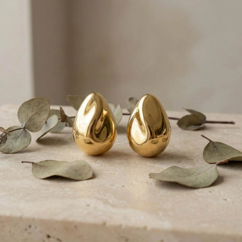 925 Sterling Silver Elegant Minimalist Teardrop Stud Earrings with High-Polished Lustrous Finish