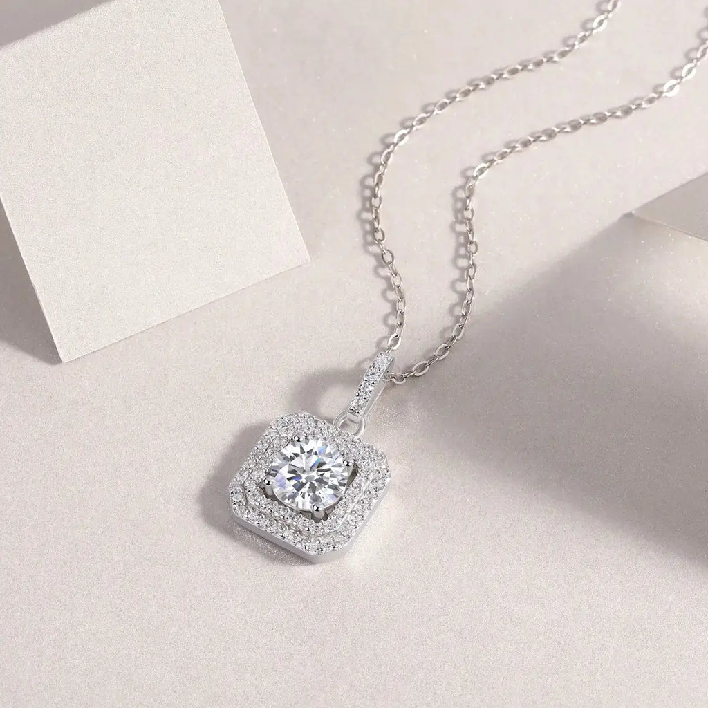 Sugar Diamond - Set With Top-quality Moissanite, Fashionable And Light Luxury Jewelry, Silver Pendant Necklace S925, Silver-plated Platinum NP Collection