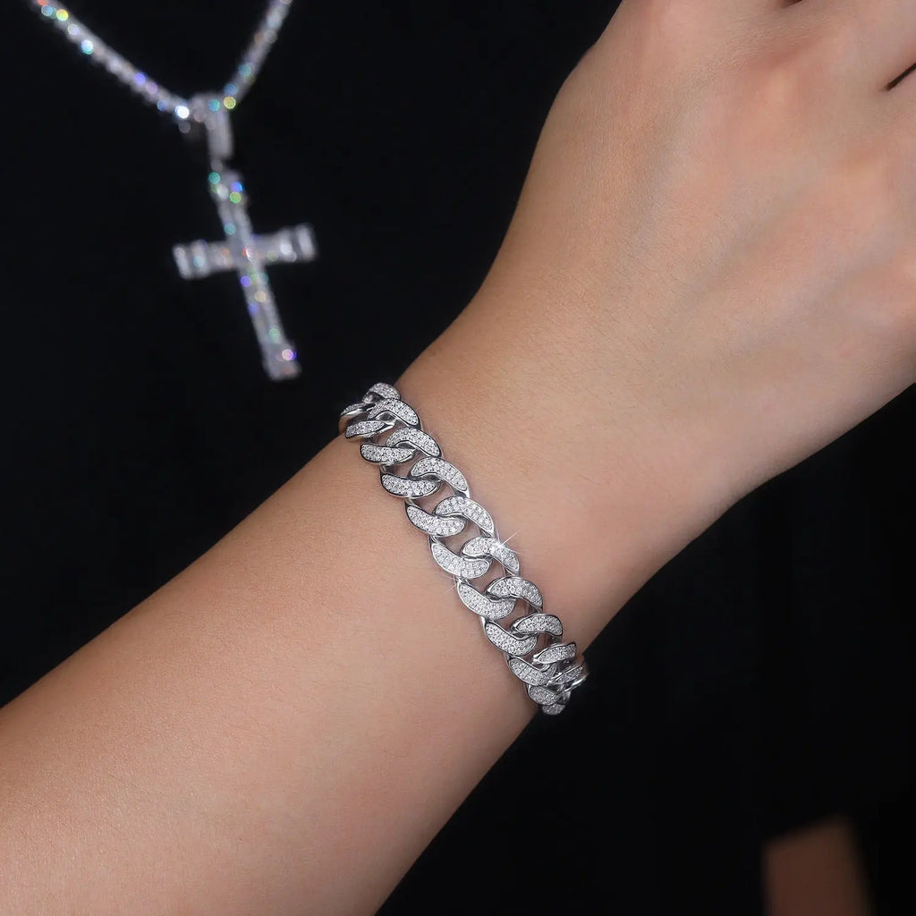 Moissanite, This Luxurious And Fashionable Light Luxury Jewelry Silver Bracelet Is Made Of S925 Silver Electroplated With Platinum NP Collection