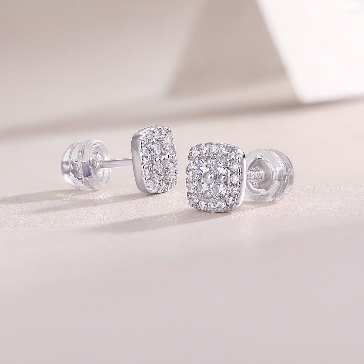 Fog Sea - Moissanite S925 Sterling Silver And Platinum-plated Stud Earrings