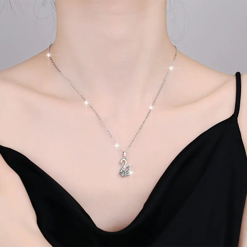 Pure Silver Women's Light Luxury Niche Swan Necklace NP Collection