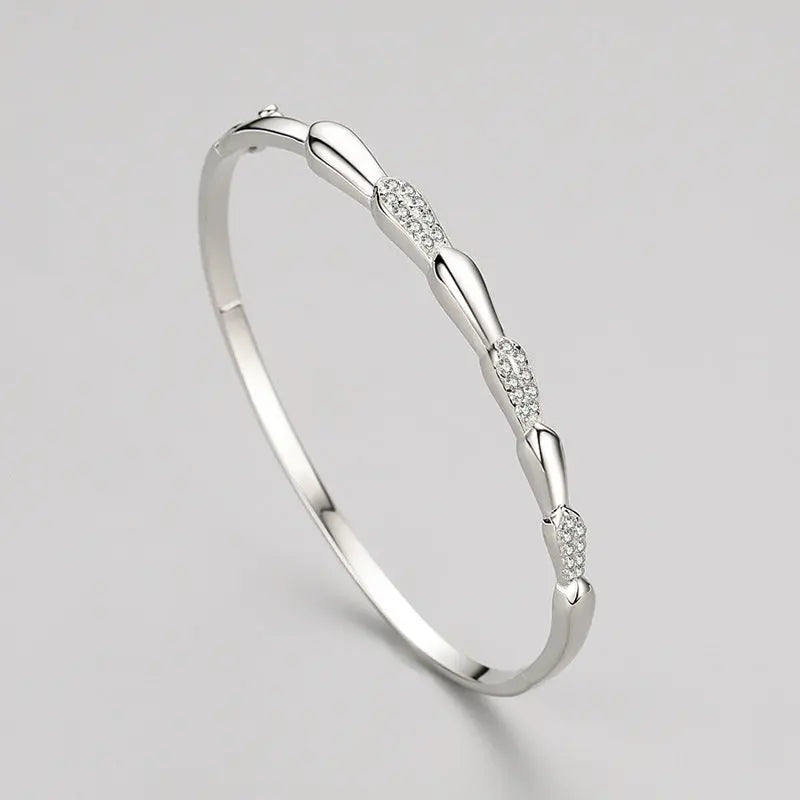 S925 Sterling Silver Bracelet for Women – Elegant and Timeless Jewelry NP Collection