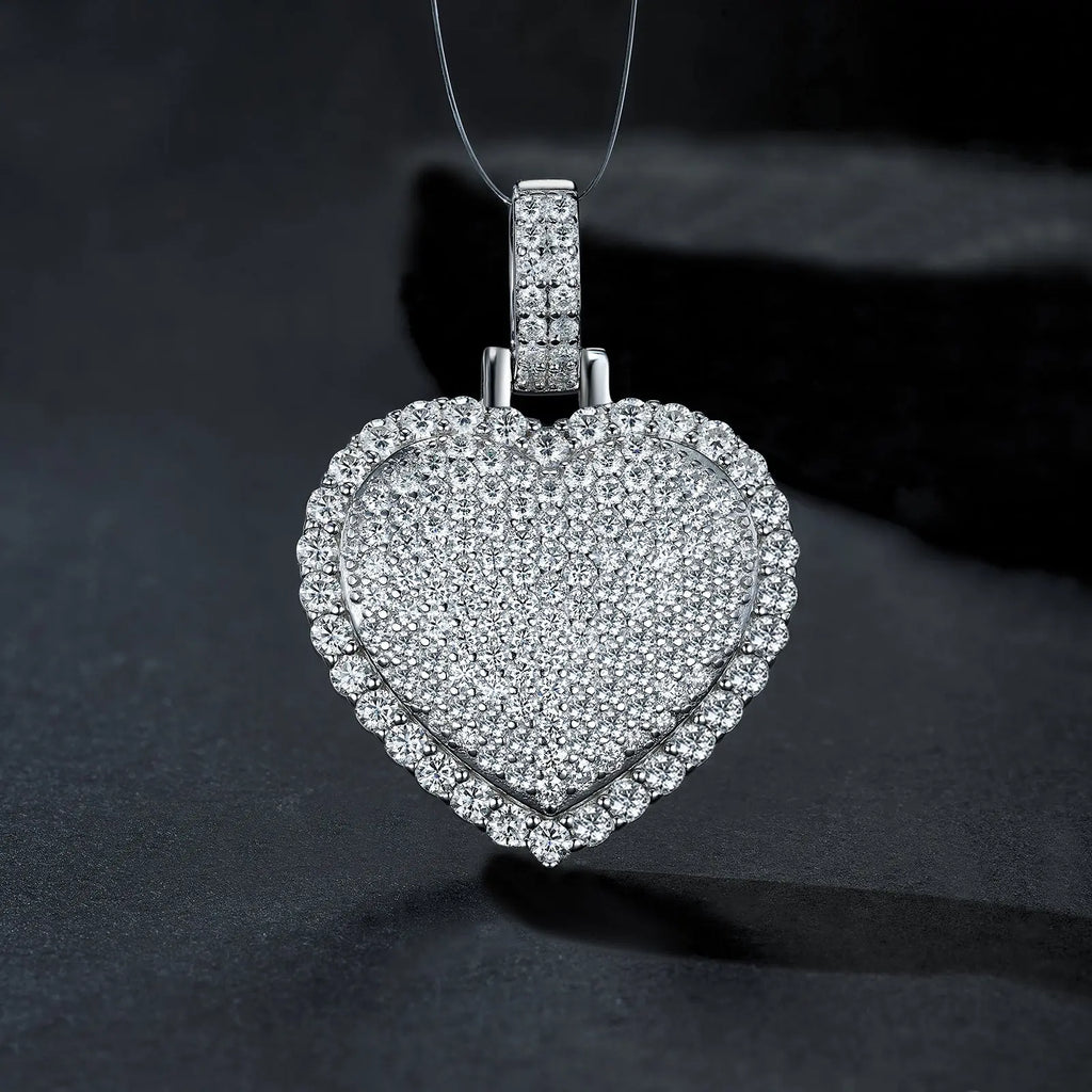 A Luxurious And Fashionable Minimalist Jewelry Pendant Necklace With Top-quality Moissanite, Made Of S925 Silver Electroplated With Platinum. - N&P Colletion