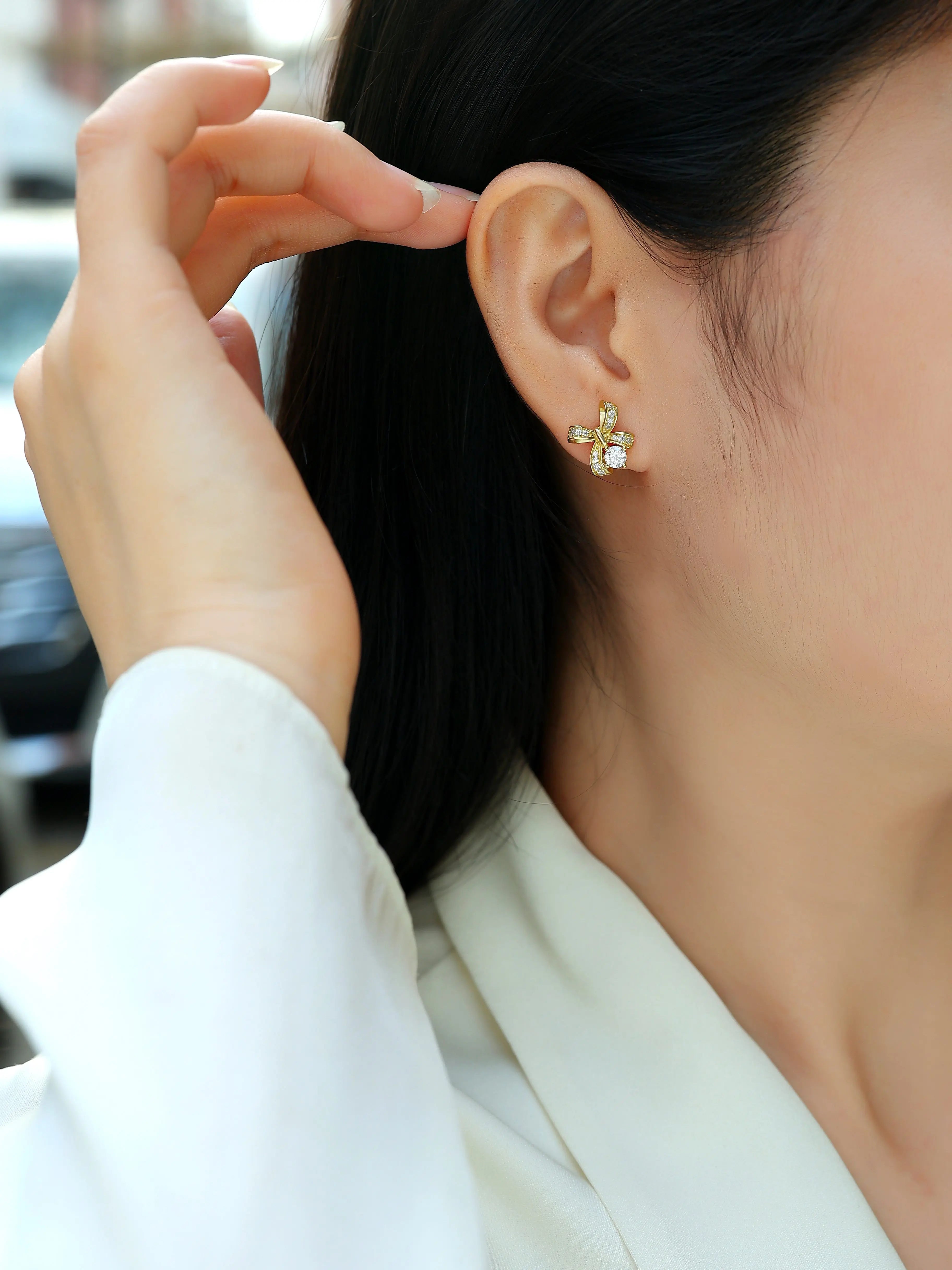 Moissanite Luxury & Fashionable Light Luxury Silver Stud Earrings – S925 Platinum Plated - N&P Colletion