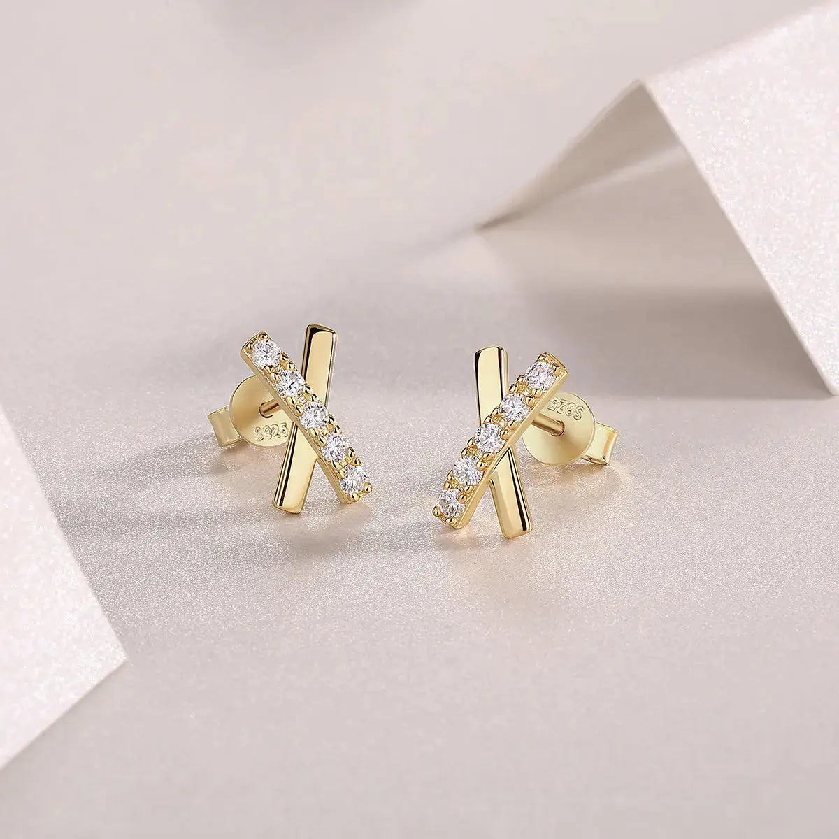 Dream Road - Premium Moissanite Luxury Fashion Light Luxury Jewelry Silver Stud Earrings S925 Silver Electroplated Gold NP Collection