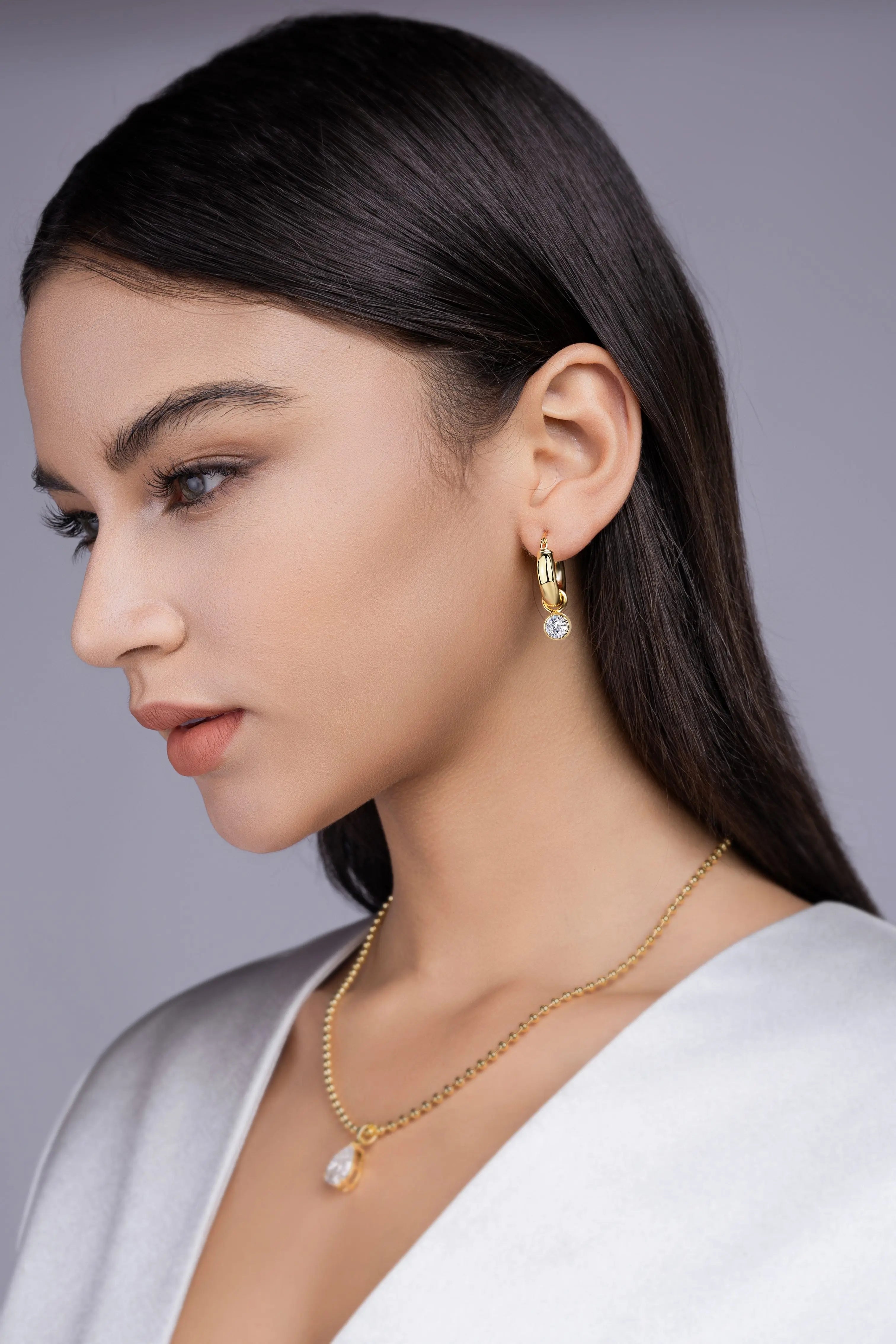 Round Shadow – Luxurious Light Luxury Moissanite S925 Gold-Plated Silver Stud Earrings  NP Collection