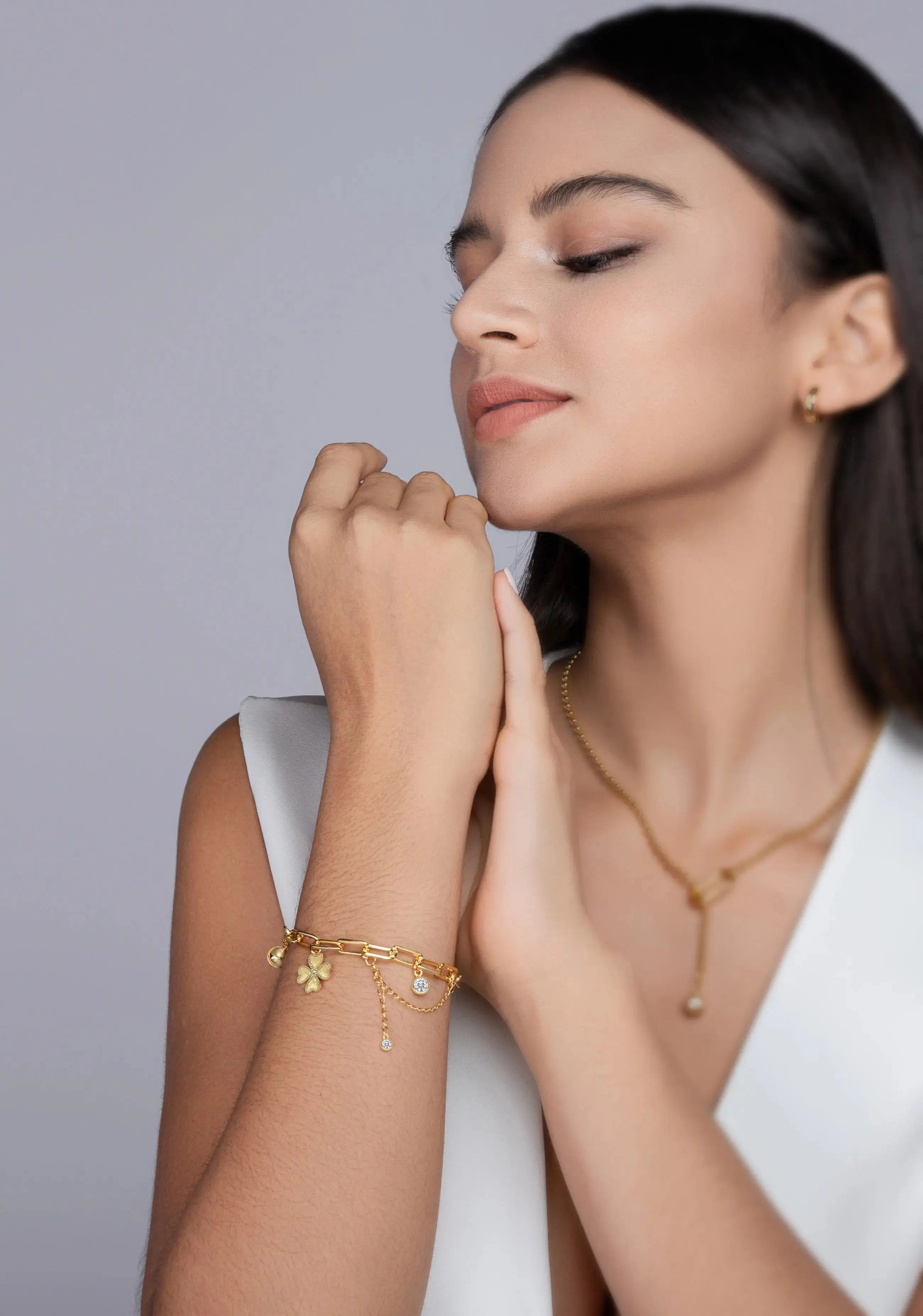 0.5-carat Luxury And Fashionable Light Luxury Trend Jewelry Silver Bracelet Set With Top-quality Moissanite, S925 Silver Electroplated With Gold NP Collection