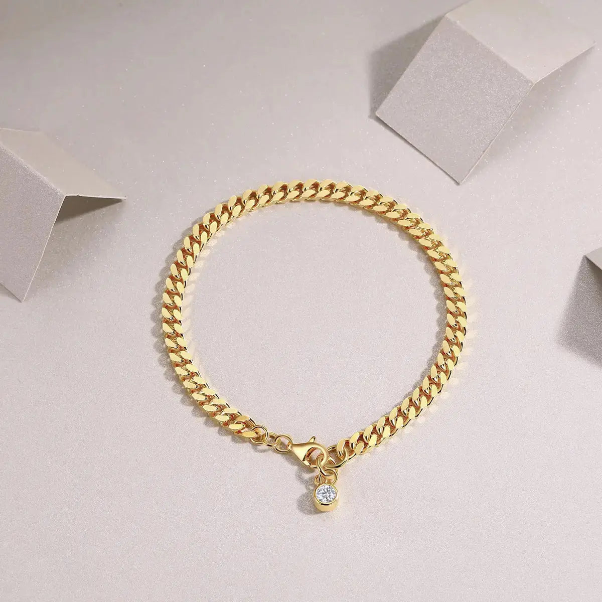 Set With Top-quality Moissanite, This Luxurious And Fashionable Light Luxury Trend Jewelry Silver Bracelet Is S925 Silver-plated With Gold NP Collection