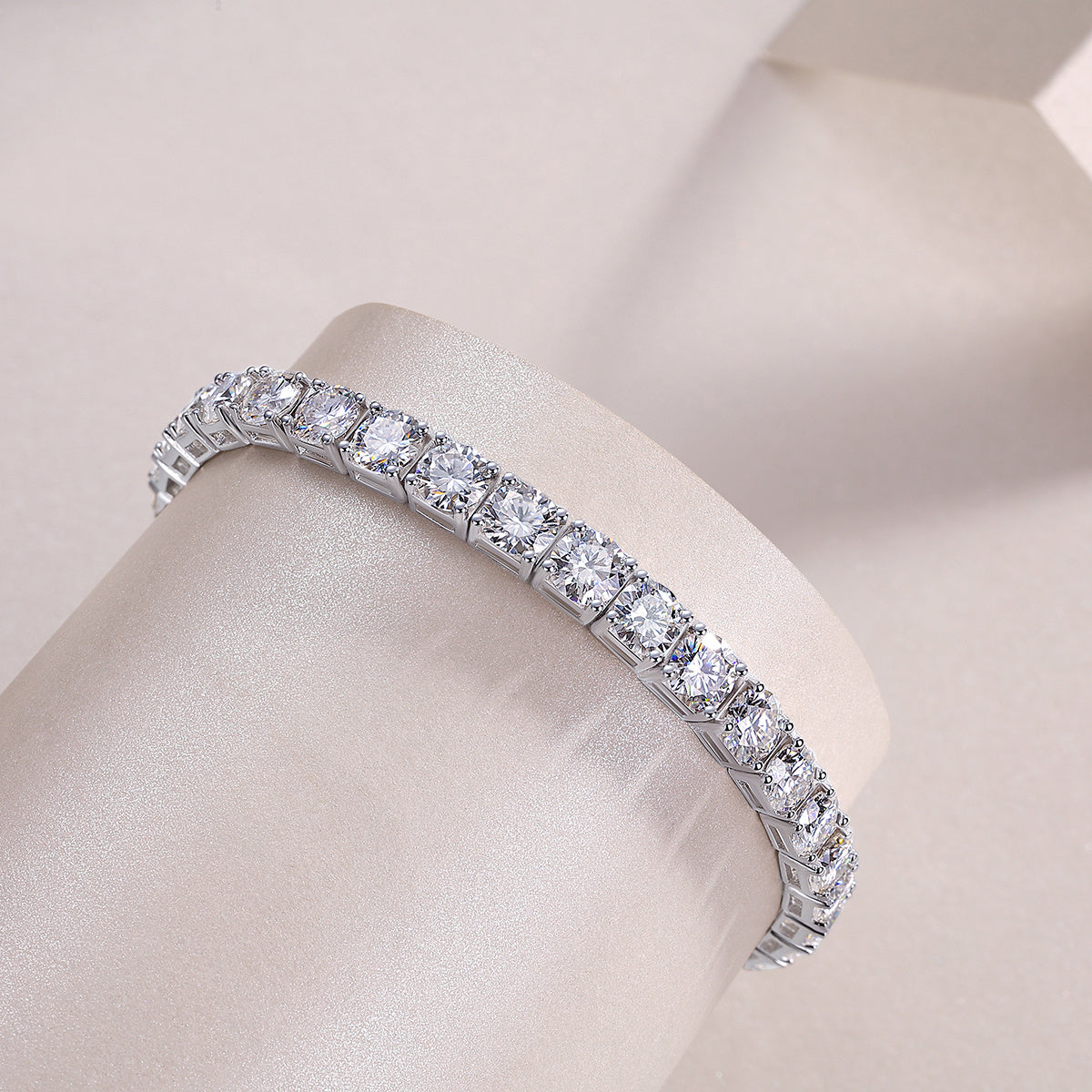 Gravitation Mossan Diamond S925 Silver Bracelet