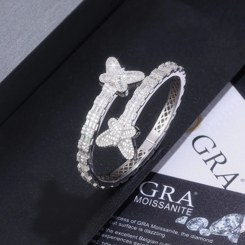 Jewelry Bracelet Moissanite, Elegant And Fashionable, Luxurious And Trendy, Made Of S925 Silver With Electroplated Platinum. NP Collection