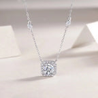 Flower Love - A Fashionable And Light Luxury Jewelry Pendant Necklace Set With Top-quality Moissanite, S925 Silver Plated Platinum NP Collection