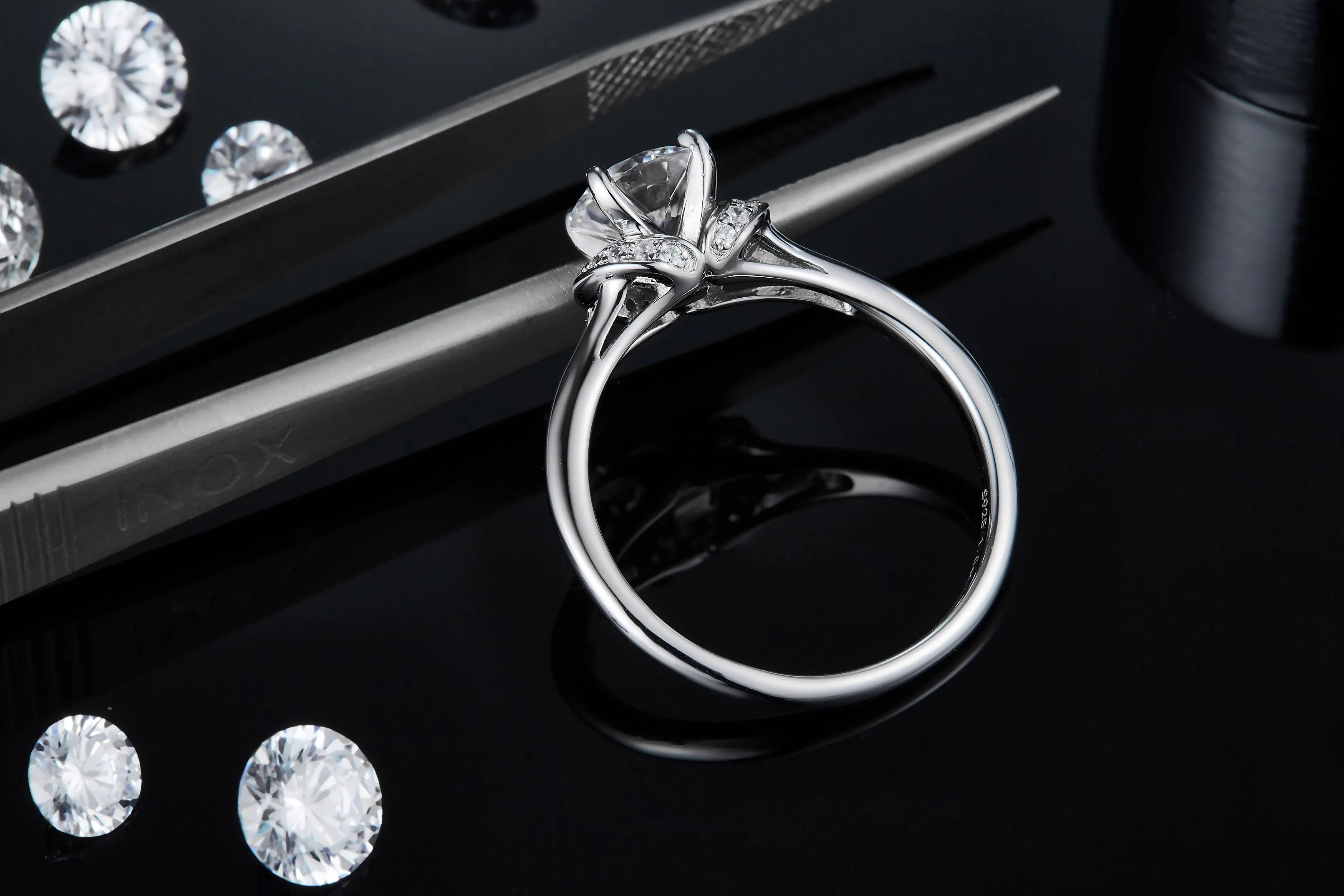 1-Carat Luxury & Fashionable Light Luxury Jewelry Silver Ring – Top-Quality Moissanite, S925 Platinum Plated NP Collection