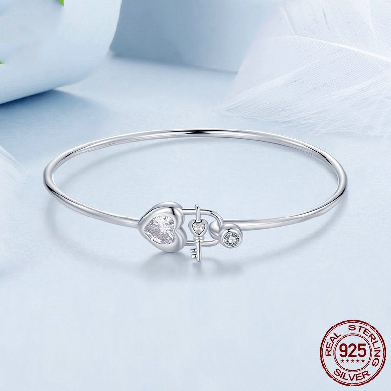 Romantic Heart-shaped Lock Buckle Bracelet 925 Sterling Silver Bracelet