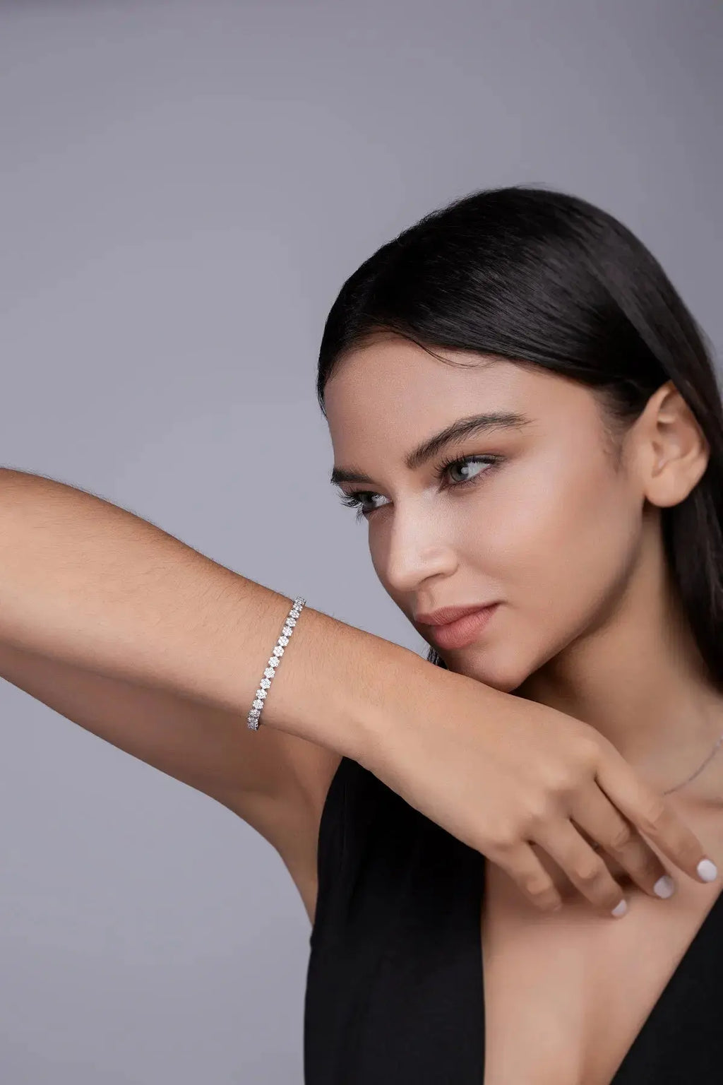 Moissanite, This Luxurious And Fashionable Light Luxury Trend Jewelry Silver Bracelet Is Made Of S925 Silver Electroplated With Platinum NP Collection
