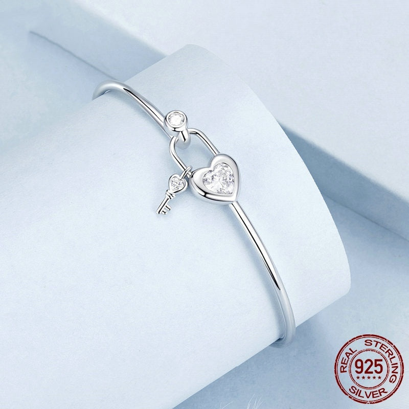 Romantic Heart-shaped Lock Buckle Bracelet 925 Sterling Silver Bracelet