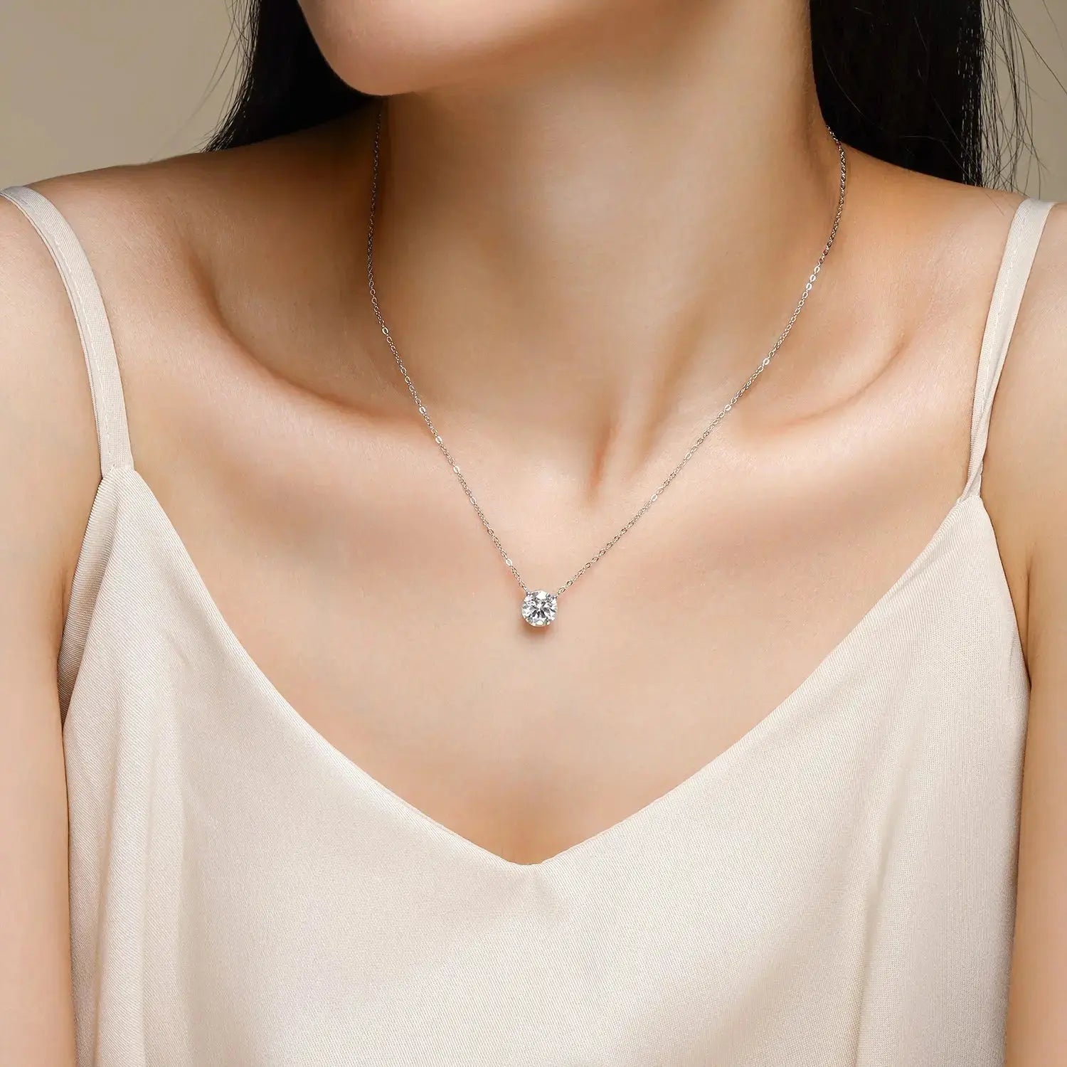 Time Chain - A Fashionable And Light Luxury Jewelry Pendant Necklace Set With Top-quality Moissanite, S925 Silver Plated Platinum NP Collection