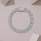 A Luxurious And Fashionable Minimalist Jewelry Bracelet Featuring Top-quality Moissanite, Made Of S925 Silver Electroplated With Platinum. - N&P Colletion