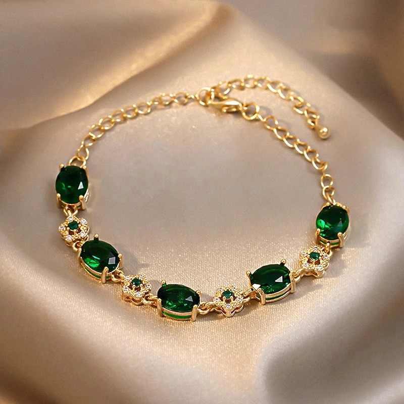 High-grade Design Exquisite Design Emerald Bracelet