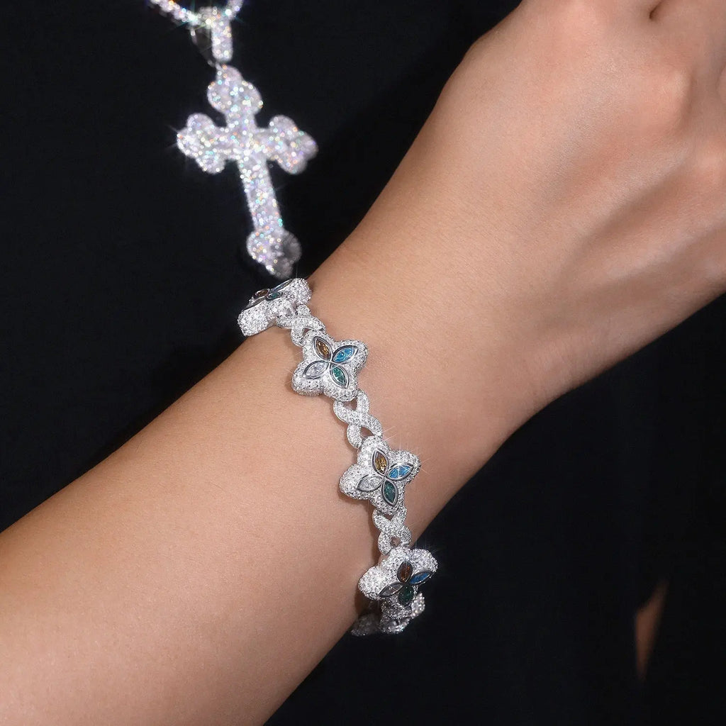 A Luxurious And Fashionable Minimalist Jewelry Bracelet Featuring Top-quality Moissanite, Made Of S925 Silver Electroplated With Platinum. - N&P Colletion