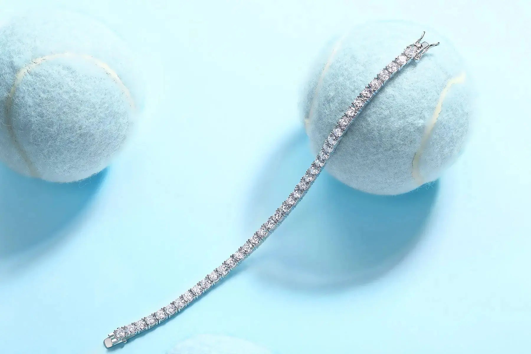 0.3-carat Luxury And Fashionable Light Luxury Trend Jewelry Silver Bracelet Set With Top-quality Moissanite, S925 Silver Electroplated Platinum NP Collection