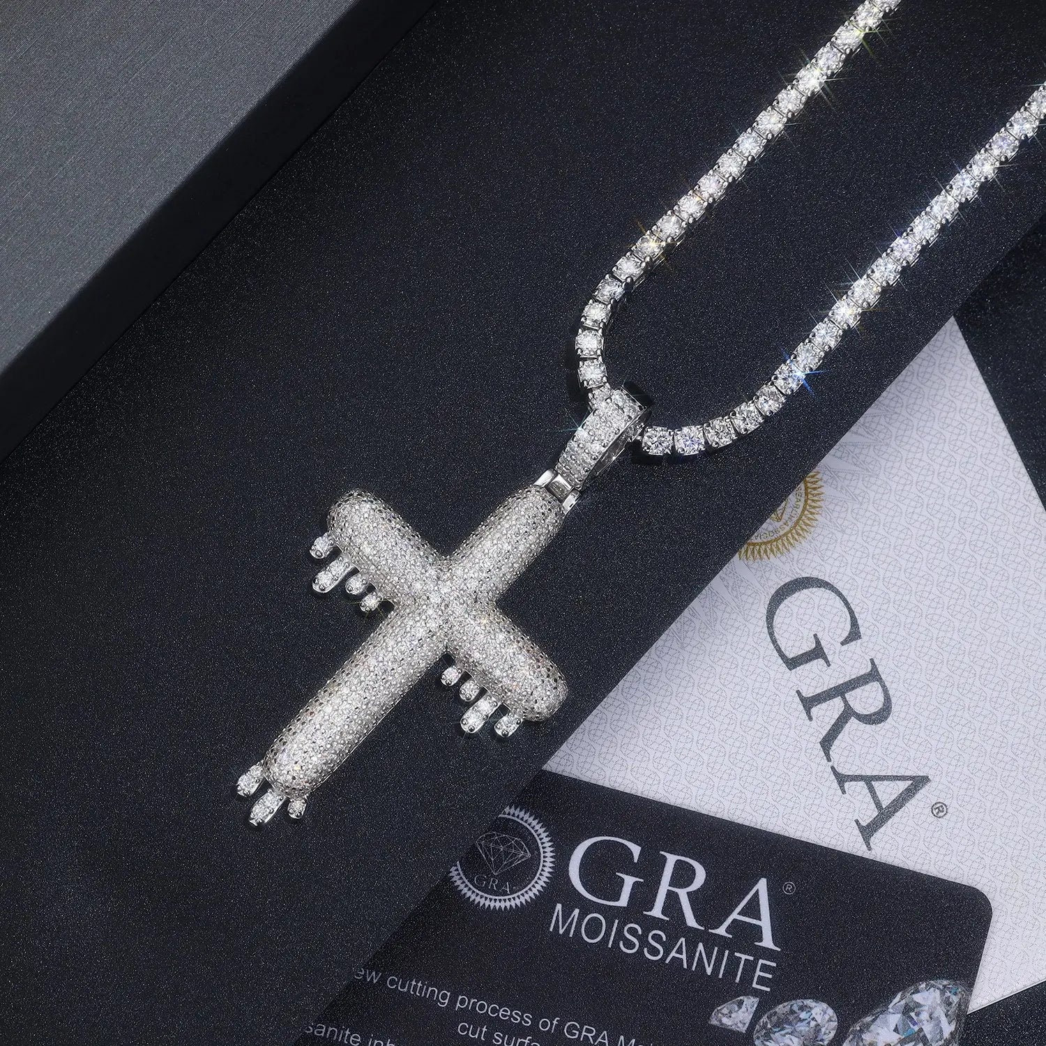 Moissanite, This Luxurious And Fashionable Light Luxury Trend Jewelry Necklace Pendant Is Made Of S925 Silver Electroplated With Platinum NP Collection