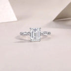 1Chasing Light - A Fashionable Diamond Jewelry Piece Set With Moissanite S925 Sterling Silver And Platinum-plated Diamond Ring Prohibit TikTok sales NP Collection