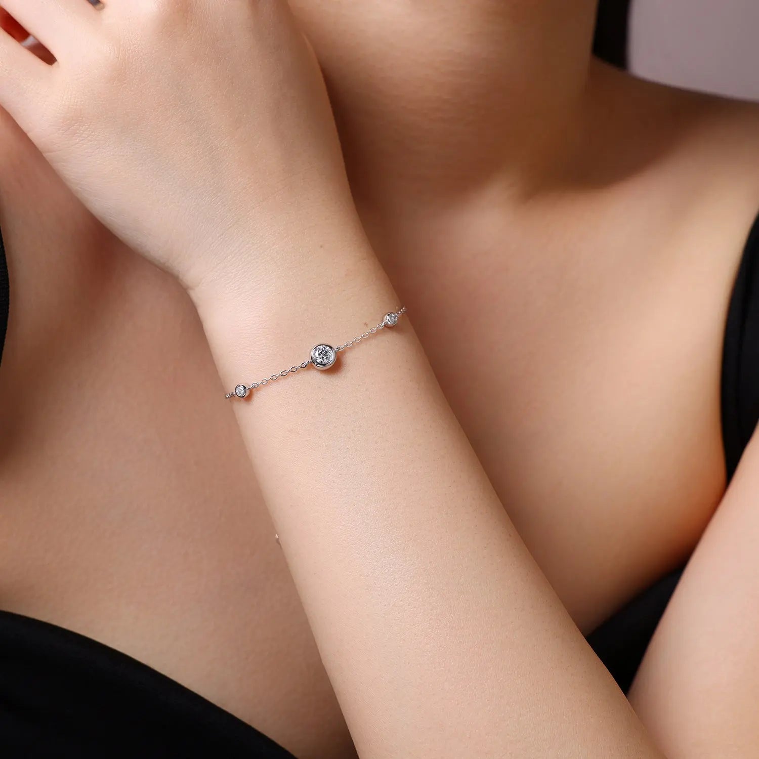 0.5 Carat Luxury And Light Luxury Fashion Jewelry Bracelet Set With Top Moissanite, S925 Silver Plated Platinum Material.