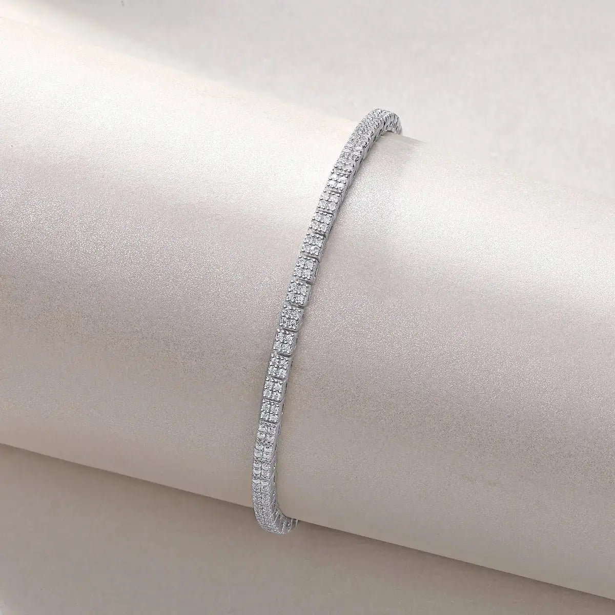 Piano Poet - A Fashionable And Light Luxury Jewelry Silver Bracelet Set With Top-quality Moissanite, S925 Silver-plated Platinum NP Collection
