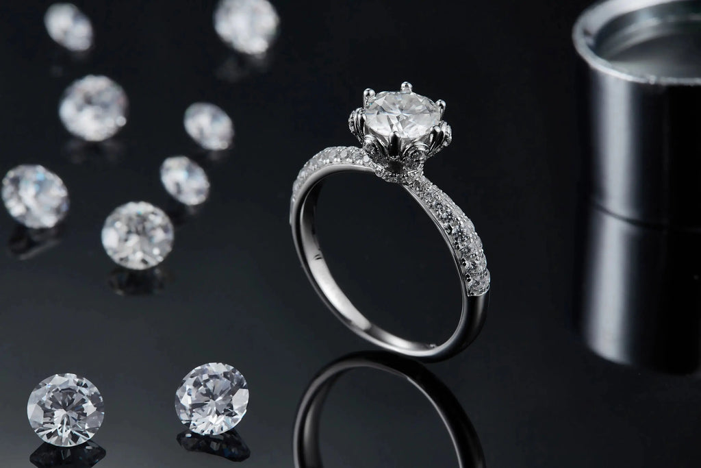1-carat Luxury And Fashionable Light Luxury Jewelry Silver Ring Set With Top-quality Moissanite, S925 Silver Plated Platinum NP Collection