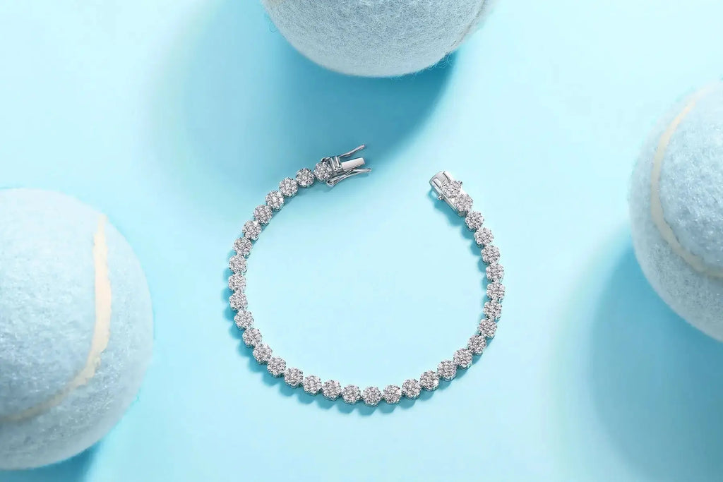 Moissanite, This Luxurious And Fashionable Light Luxury Trend Jewelry Silver Bracelet Is Made Of S925 Silver Electroplated With Platinum NP Collection