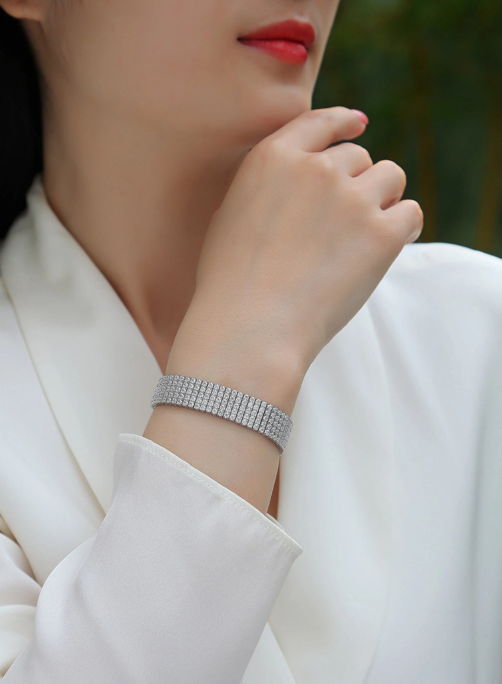 Shining And Simple – Luxurious jewelry Light Luxury Moissanite S925 Silver-Plated Platinum Bracelet NP Collection