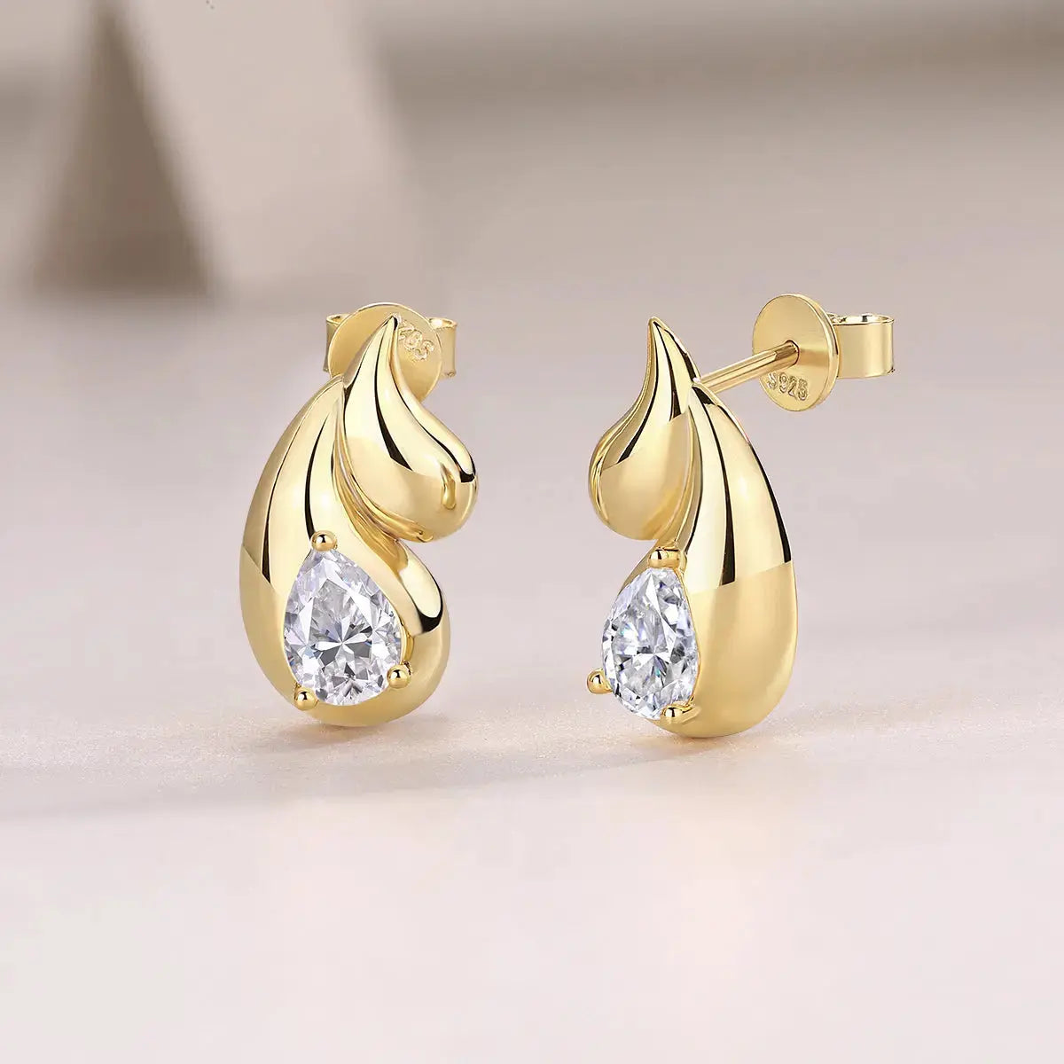 Water Drop - Premium Moissanite Luxury Fashion Light Luxury Jewelry Silver Stud Earrings S925 Silver Electroplated Gold NP Collection