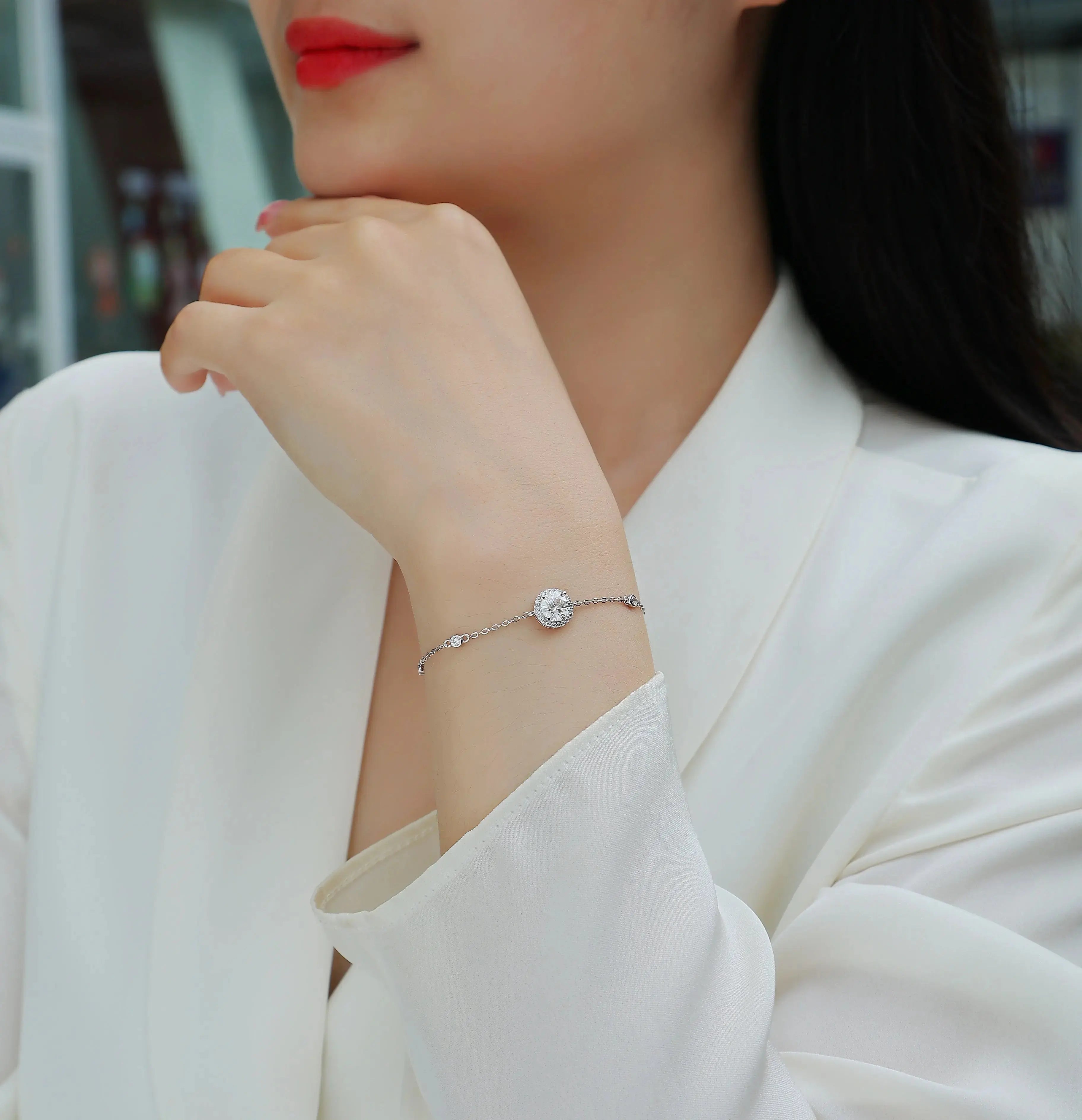 Harmonious And Brilliant - Set With Top-quality Moissanite, Luxurious And Fashionable Light Luxury Jewelry Silver Bracelet S925, Silver-plated Platinum NP Collection