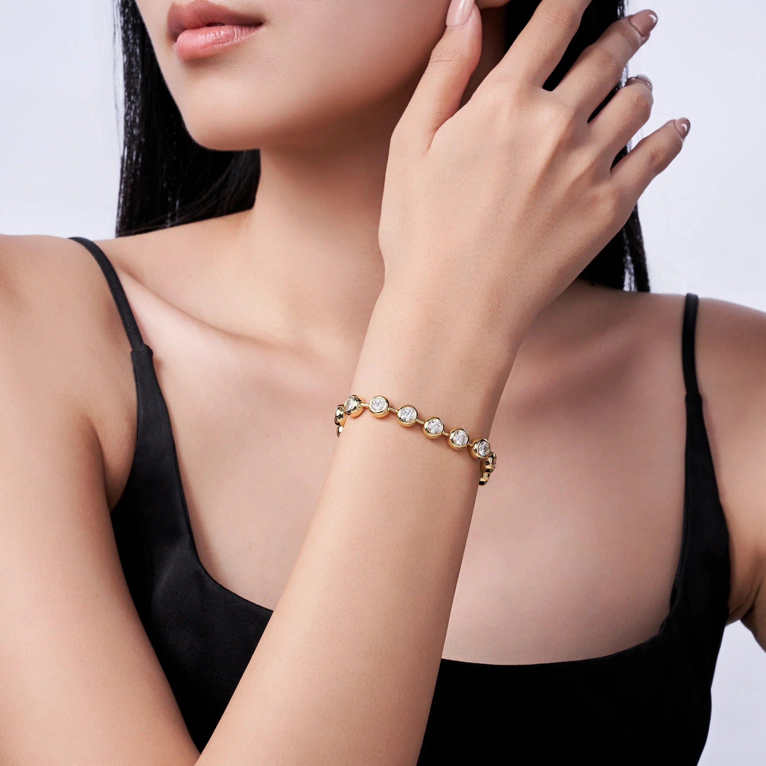 0.5 Carat Luxury And Light Luxury Fashion Jewelry Bracelet With Top Moissanite, S925 Silver Plated Gold Material.