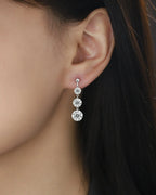 Top-quality Moissanite Luxury And Fashionable Light Luxury Jewelry Silver Stud Earrings S925 Silver Plated Platinum NP Collection