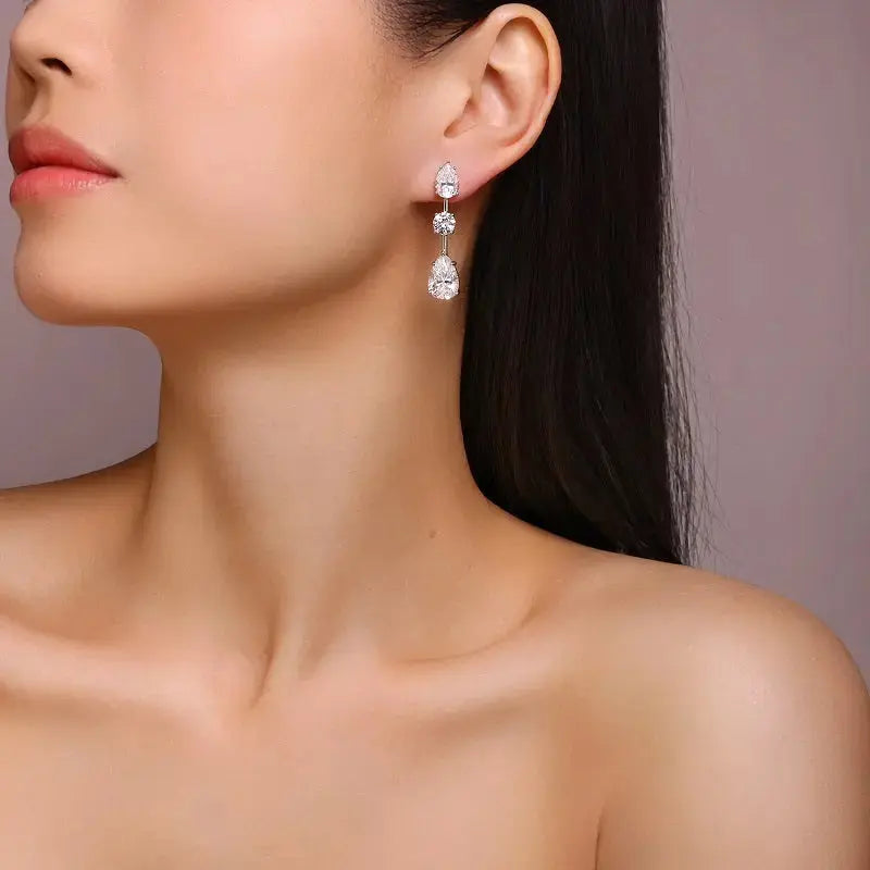 Top-quality Moissanite Luxury And Fashionable Light Luxury Jewelry Silver Stud Earrings S925 Silver Plated Platinum NP Collection