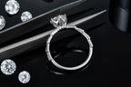1-carat Luxury And Fashionable Light Luxury Jewelry Silver Ring Set With Top-quality Moissanite, S925 Silver Plated Platinum NP Collection