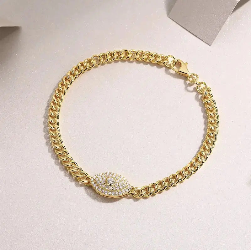Set With Top-quality Moissanite, This Luxurious And Fashionable Light Luxury Trend Jewelry Silver Bracelet Is S925 Silver-plated With Gold NP Collection