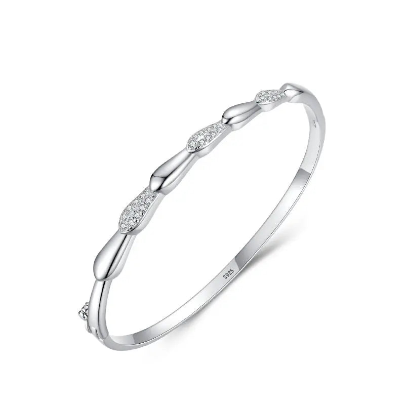S925 Sterling Silver Bracelet for Women – Elegant and Timeless Jewelry NP Collection
