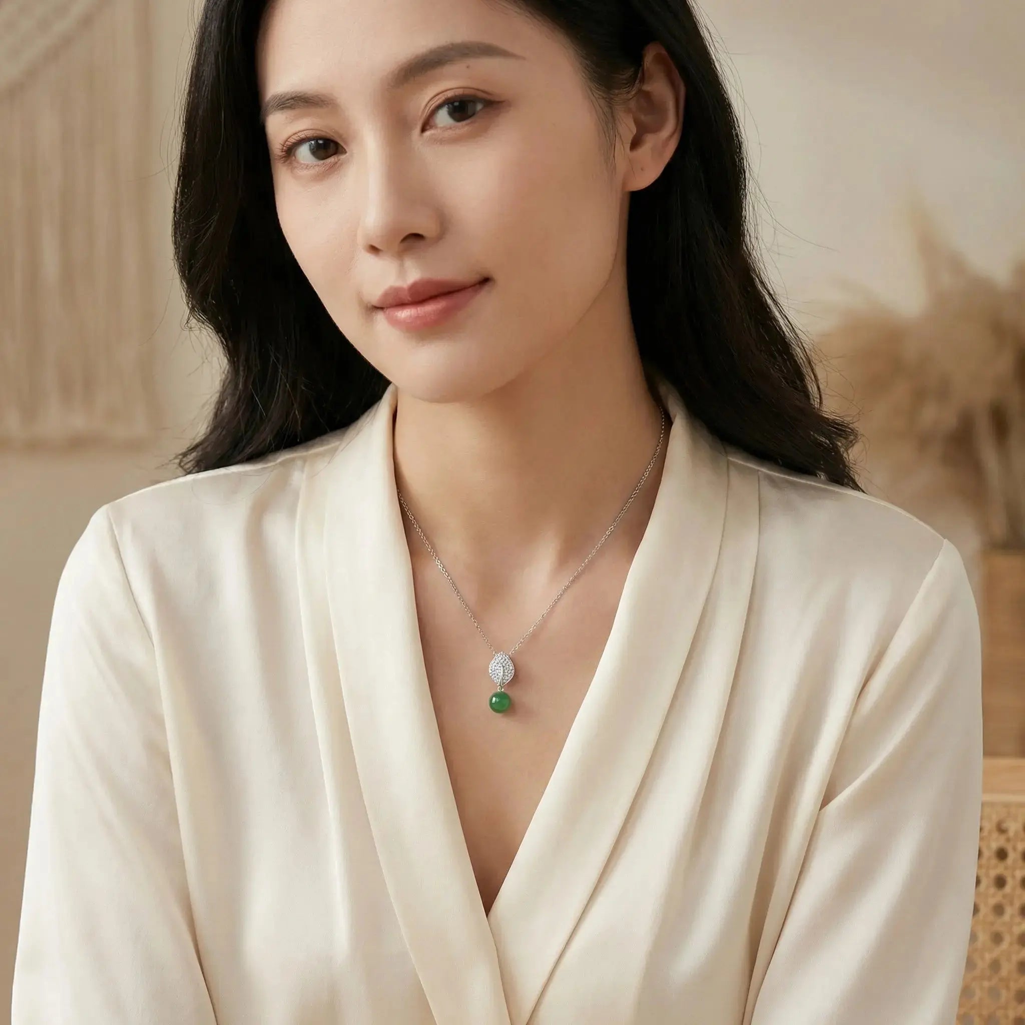925 Sterling Silver Elegant Silver Necklace featuring a Green Jade Bead and Sparkling Diamond Leaf Bail NP Collection